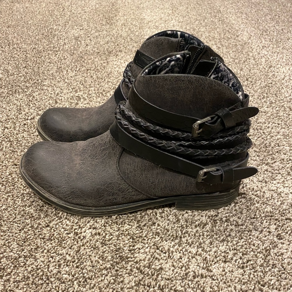 Dark Grey Blowfish Malibu Boots, Women’s Size 7
